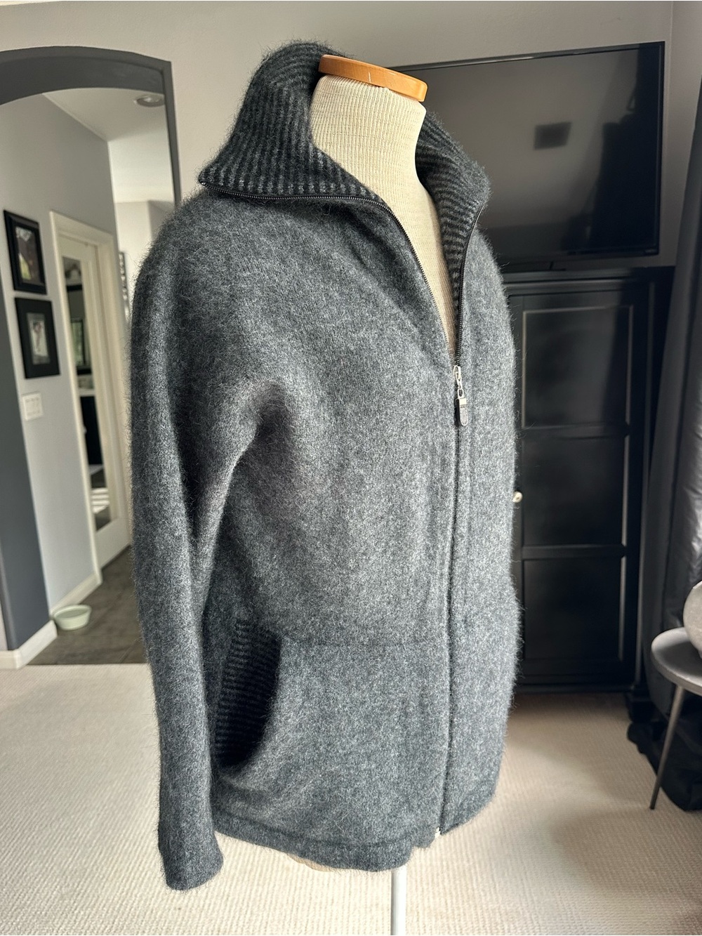 LOTHLORIAN Luxury Possum/Merino Knit Sweater - Charcoal Gray, size large - Picture 3 of 16